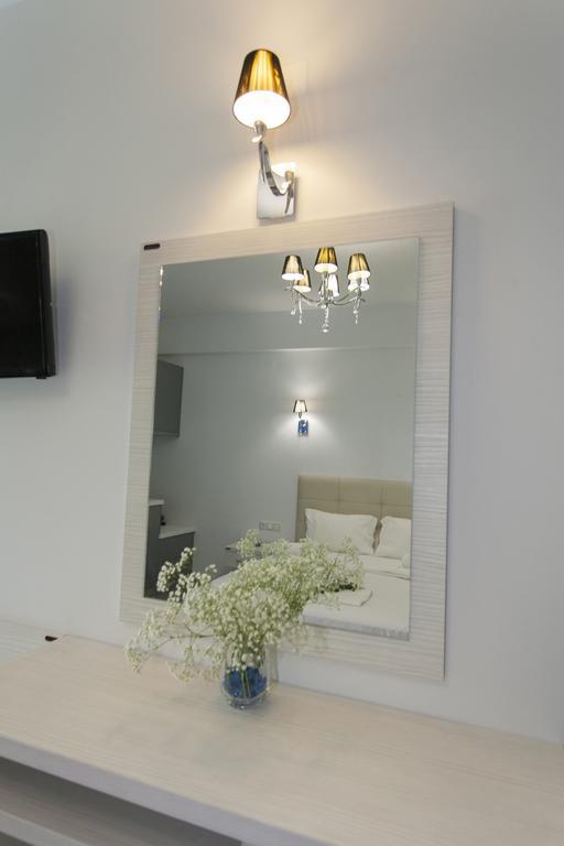 Aparthotel Oasis Exclusive à Parga Extérieur photo