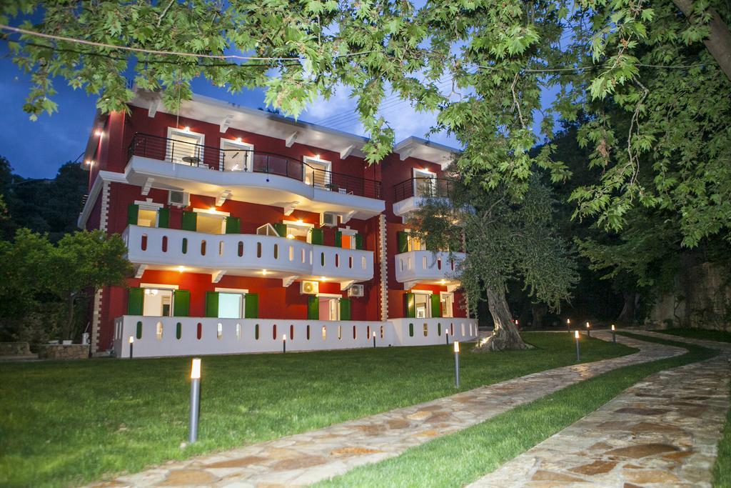 Aparthotel Oasis Exclusive à Parga Extérieur photo