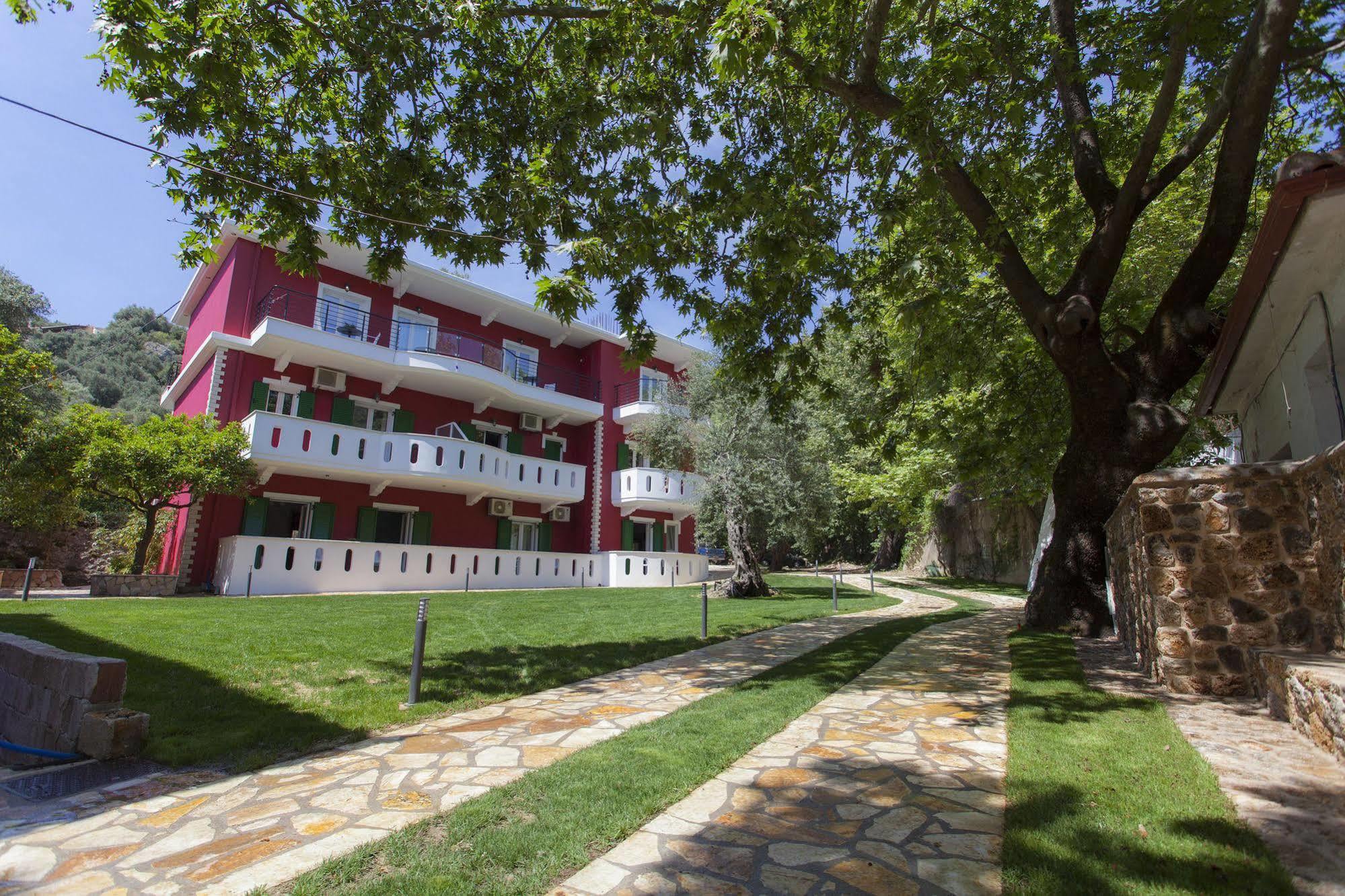 Aparthotel Oasis Exclusive à Parga Extérieur photo