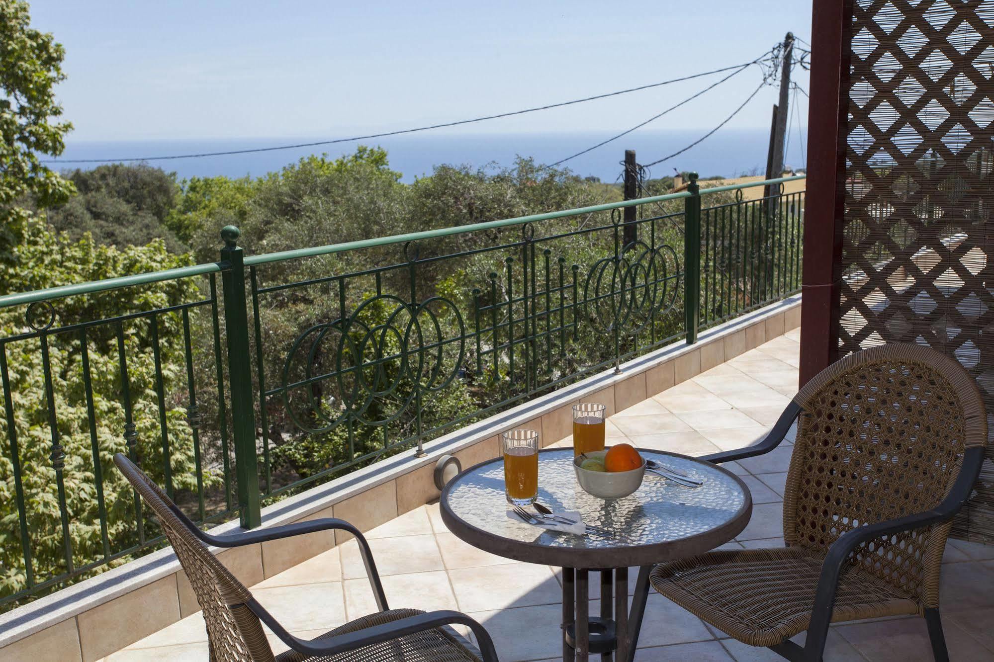 Aparthotel Oasis Exclusive à Parga Extérieur photo