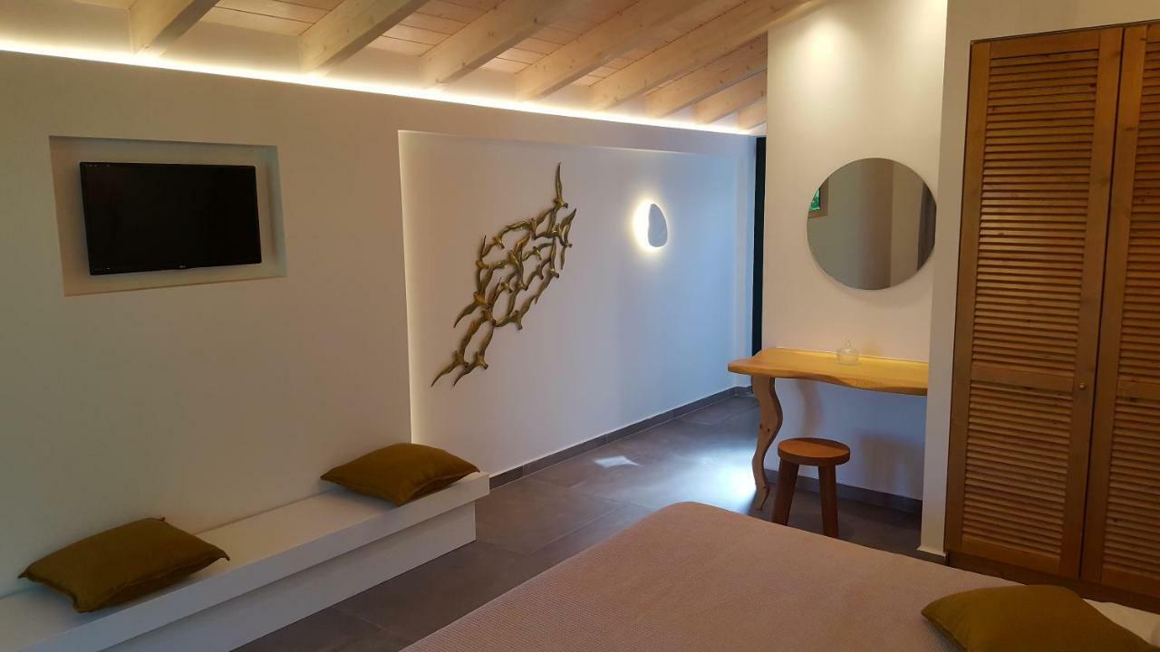 Aparthotel Oasis Exclusive à Parga Extérieur photo